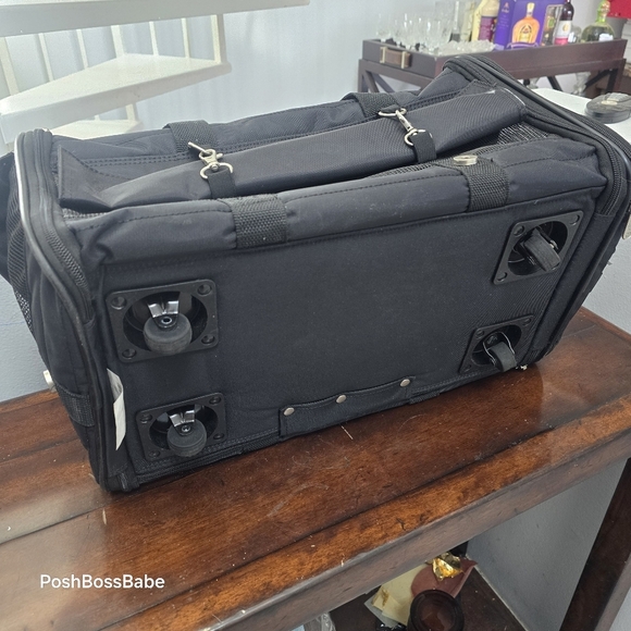 Sherpa Ultimate Bag On Wheels Black, Medium - Picture 6 of 7